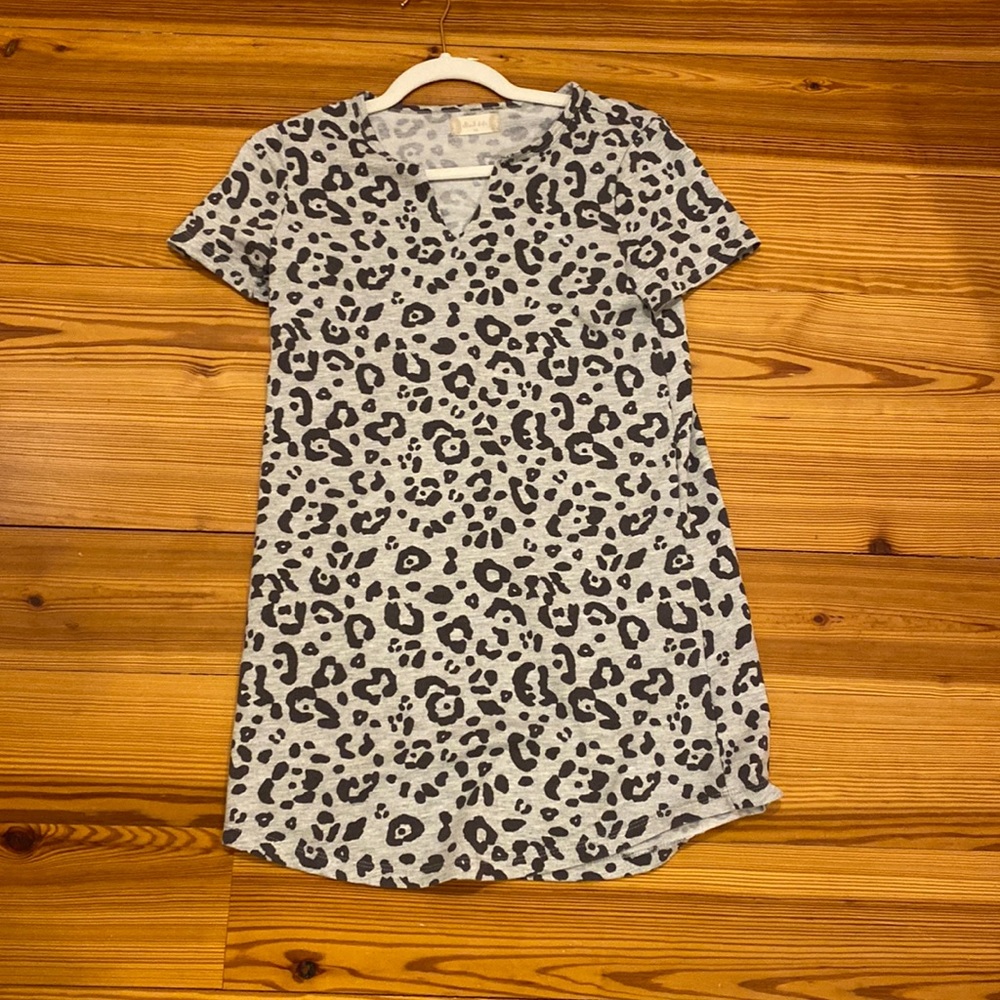 alter’d state cheetah print T-shirt dress